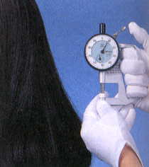 ■ミツトヨ　シックネスゲージ　7331　　髪の毛の測定
