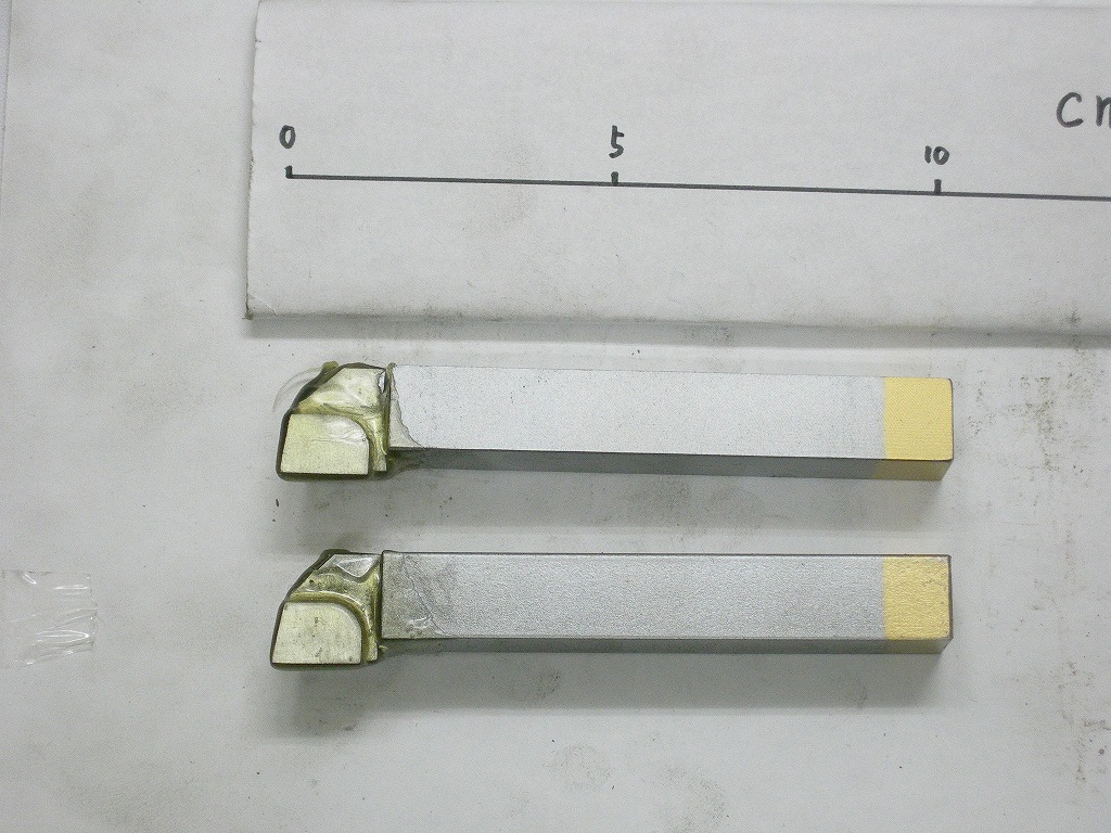 切削工具　バイト　33-1　13角　M20　金