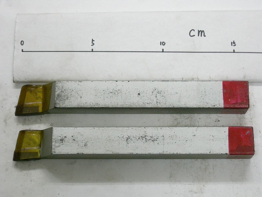 切削工具　バイト　13-3　19角　HTi20 赤