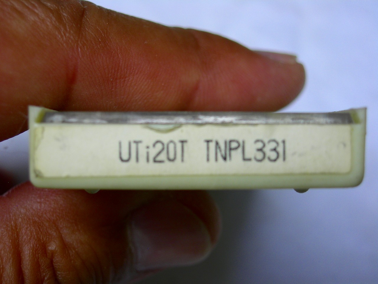 三菱マテリアル TNGG160404L UTi20T